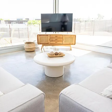 Casa Mascarena, Luxury With Heated Pool Villa
