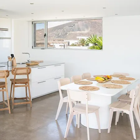 Casa Mascarena, Luxury With Heated Pool * 라하레스